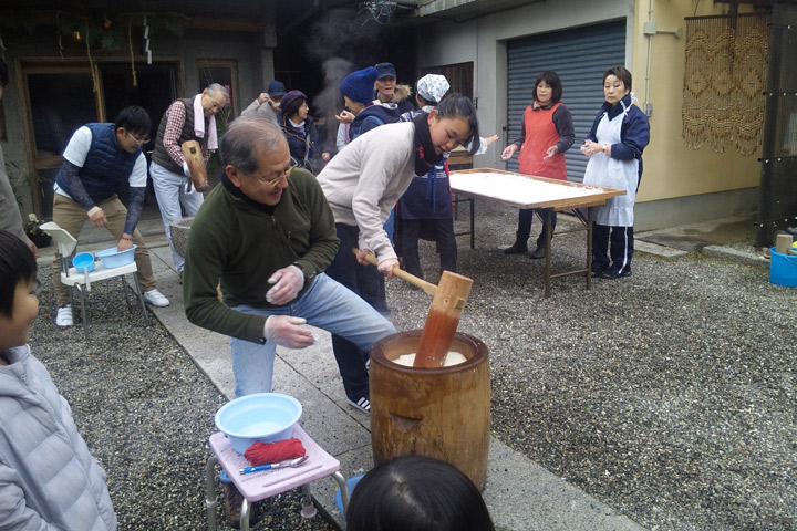 2017年餅つきの様子